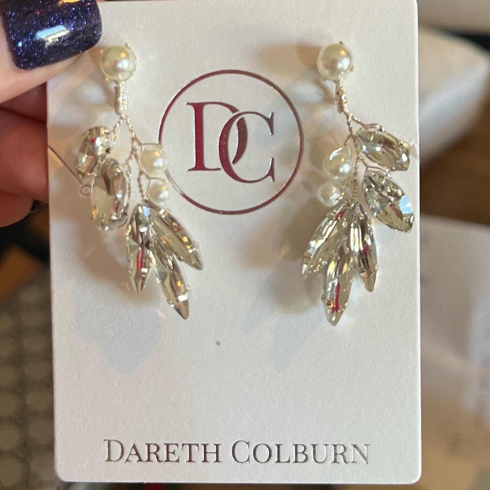 BRIDAL LEAF PEARL EARRINGS